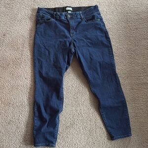 Ava @ Via skinny jeans